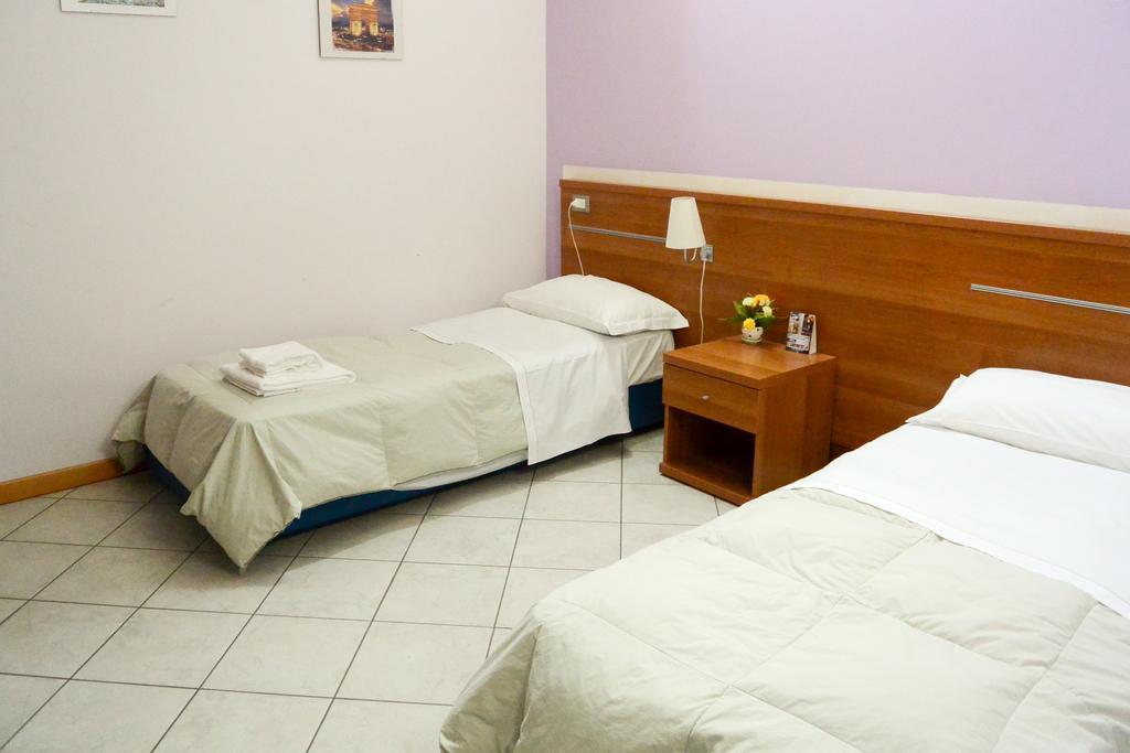 Albergo Meuble Abatjour Mantua Zewnętrze zdjęcie