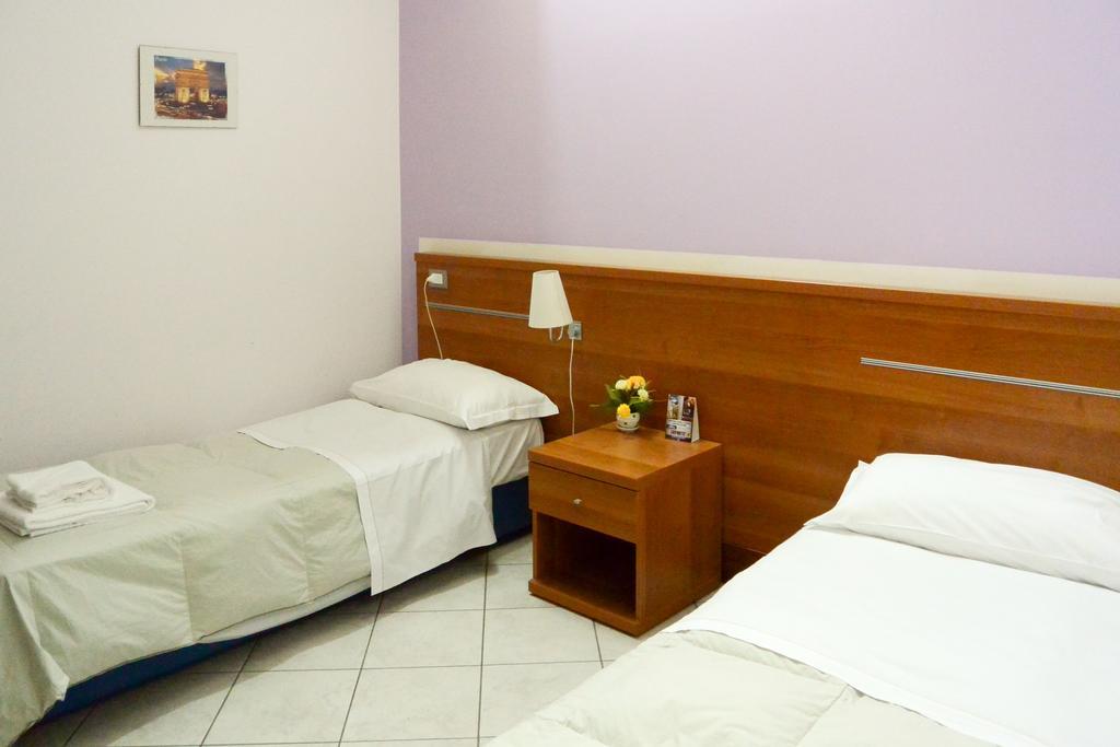 Albergo Meuble Abatjour Mantua Zewnętrze zdjęcie