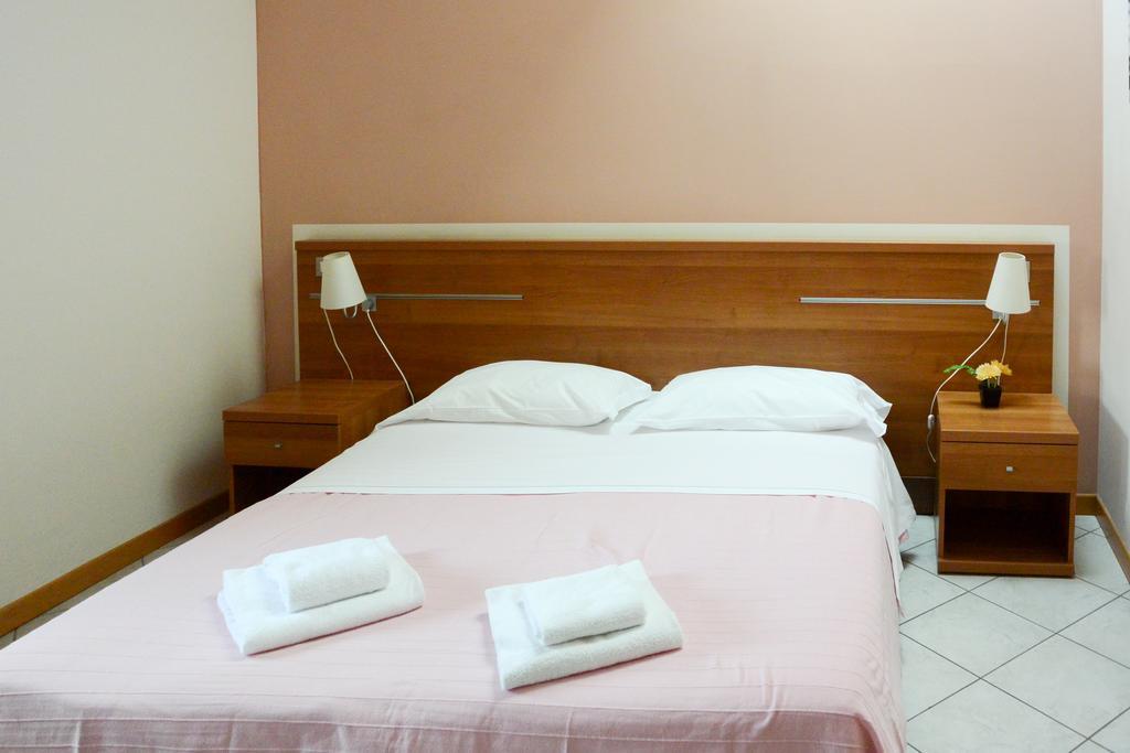 Albergo Meuble Abatjour Mantua Zewnętrze zdjęcie