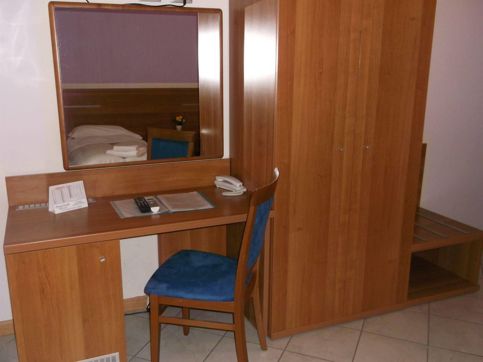 Albergo Meuble Abatjour Mantua Zewnętrze zdjęcie